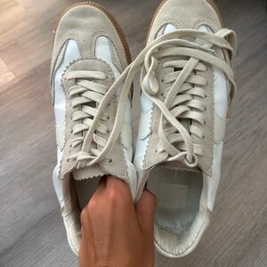 Dolce Vita Notice Sneakers